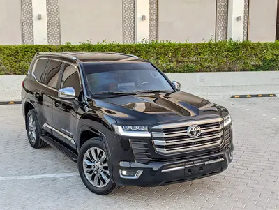 TOYOTA LAND CRUISER 2013 FACELIFTED 2025 WITH INTERIOR AND EXTERIOR GCC V6 IN EXCELLENT CONDITION