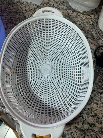 Versatile Plastic Strainer for Your Kitchen Needs