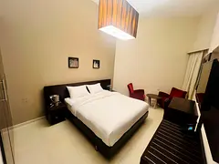 Room available in Abuhail near metro