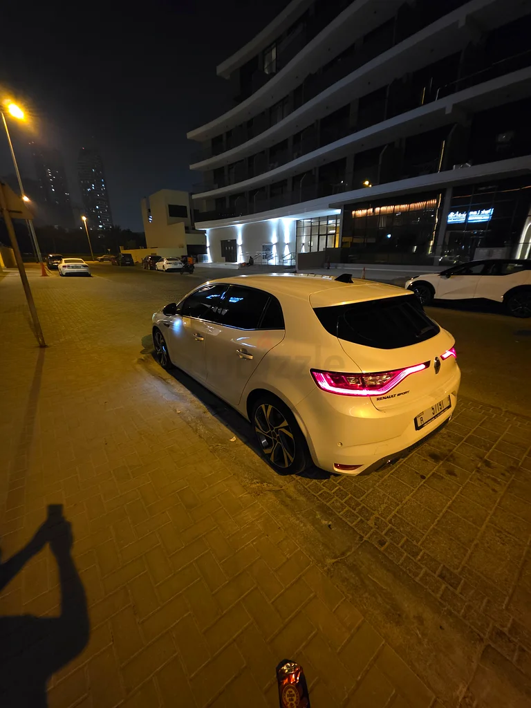 Immaculate condition, low kms, GCC spec63891332631427112
