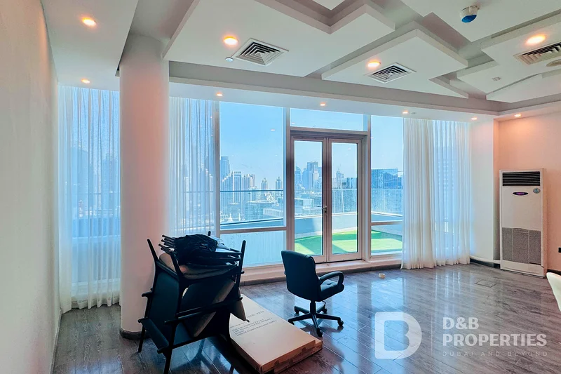 Burj Khalifa View | Spacious Layout | Vacant64070634941443113