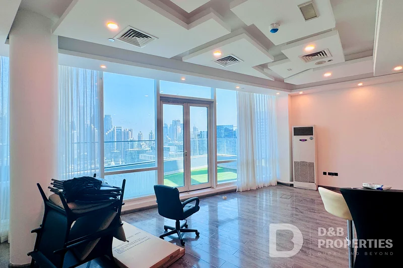 Burj Khalifa View | Spacious Layout | Vacant64070634941443112