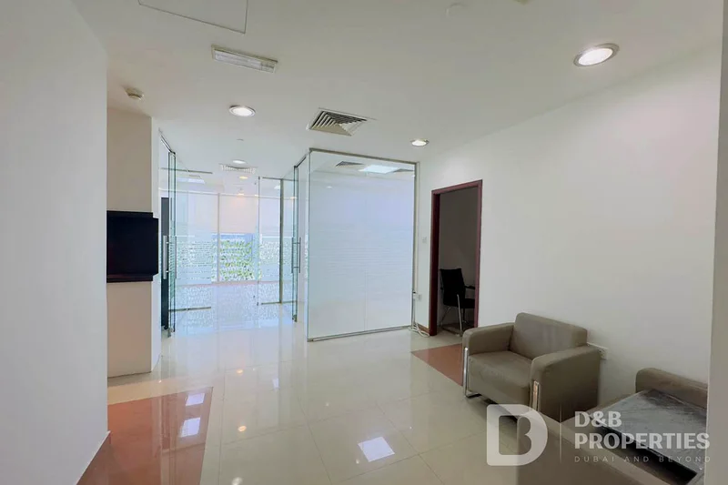 قريب من المترو | مجهز بالكامل | واسع64069635627394111