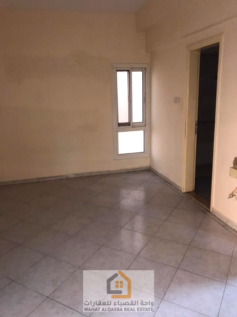 🔹 فرصة رائعة للعائلات، استوديو كبير مع مطبخ منفصل للإيجار السنوي في الشارقة 🔹64185535953795112