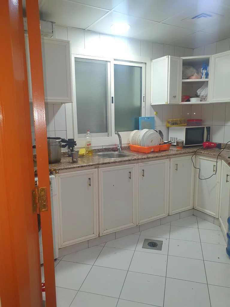 مساحة سرير متاحة للعزاب بالقرب من مترو ADCB64056814610050111