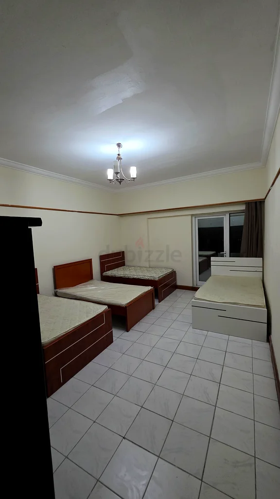 Bed for 4 ladies room available with separate washroom in Mankhool Sigma Residency64057032898051111