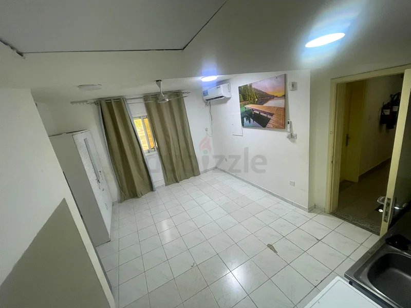 شقة ب studio مفروشة متاحة للإيجار في البراحة، ديرة، دبي64049040238979113