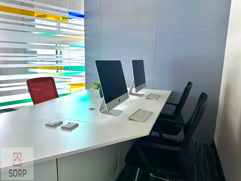 Business Center | Offices | High floor64064701503618111