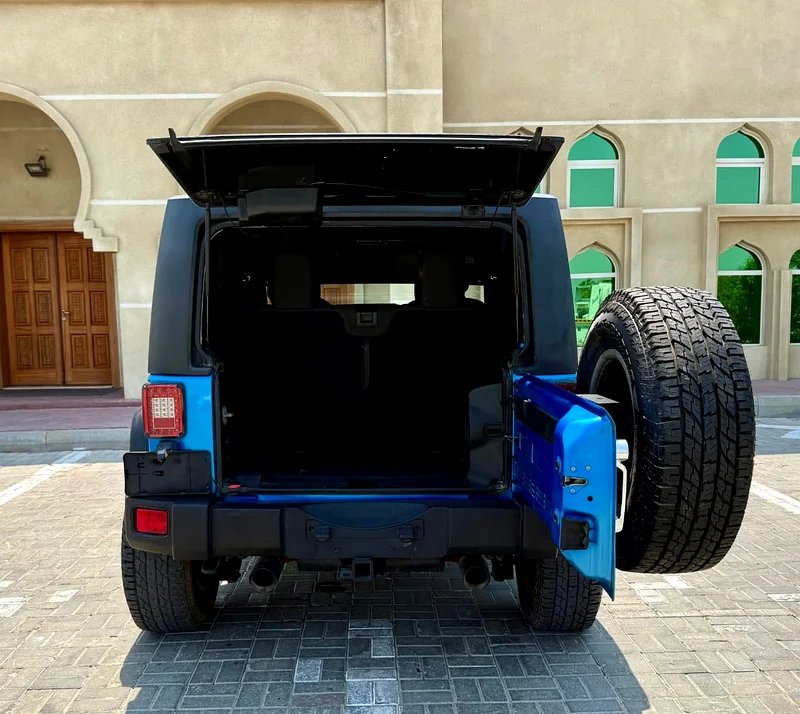 جيب رانجلر سبورت 2015 خليجي 6 سلندر63893438017153114