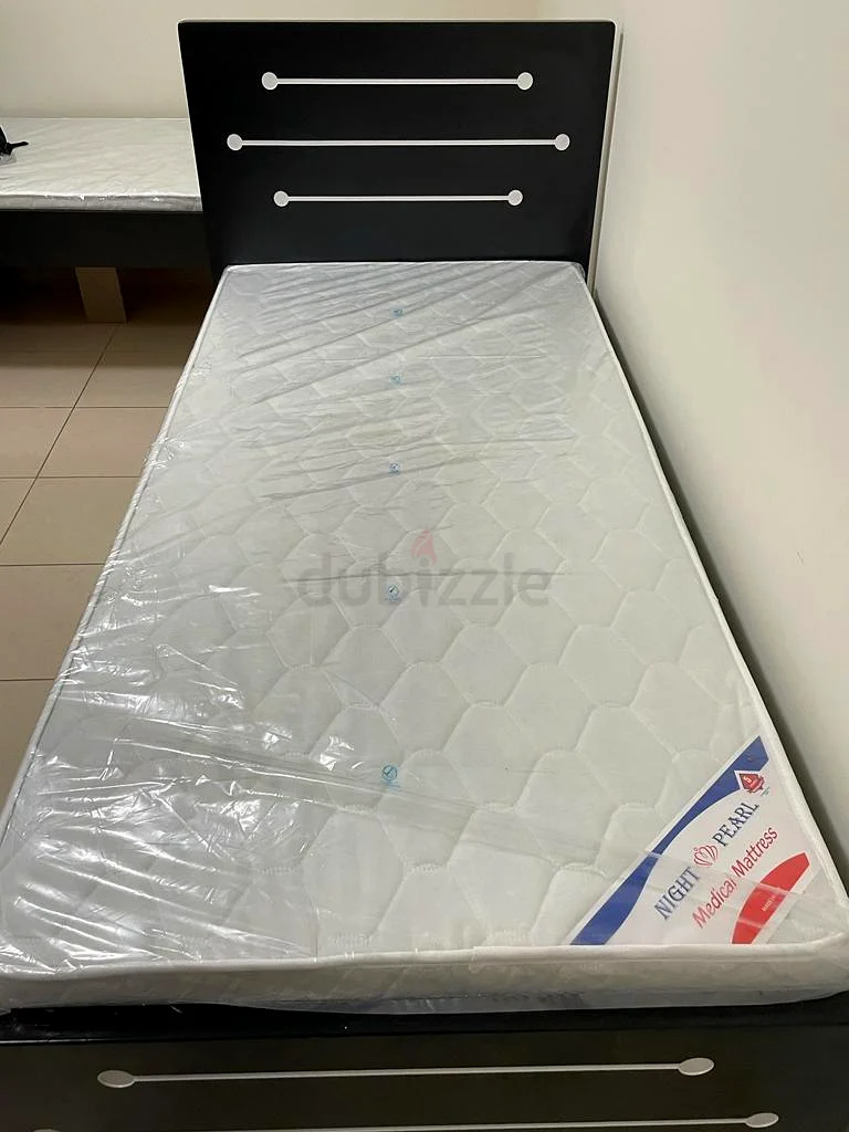 مساحة سرير متاحة للخريجين بالقرب من محطة مترو ADCB على بعد دقيقة واحدة سيرًا على الأقدام64048080817666110