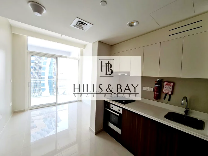 شقة بغرفة نوم واحدة مع إطلالة على القناة | للإيجار 75 ألف درهم 4 شيكلات64170863380483113