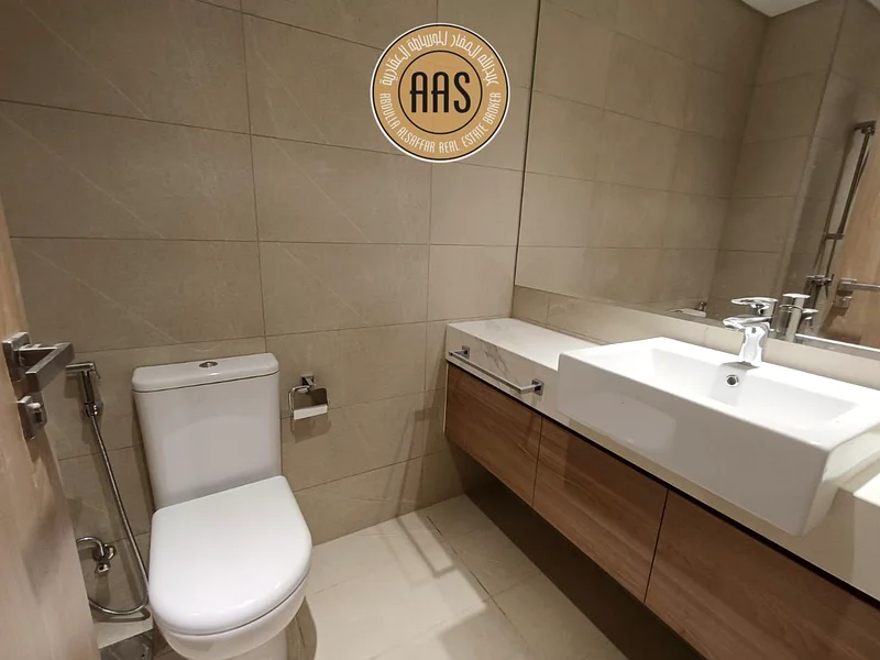 Luxurious and spacious studio with chiller-free only 47k ready to move64153439696129113