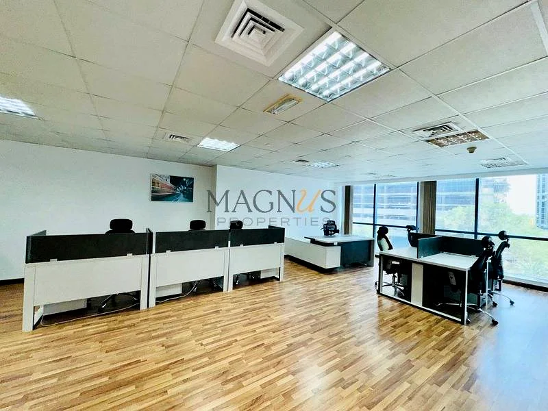 FULLY FURNISHED | OPEN LAYOUT | CLOSE TO METRO64072344360834110
