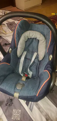 Universal Baby Car Seat - Safety First
