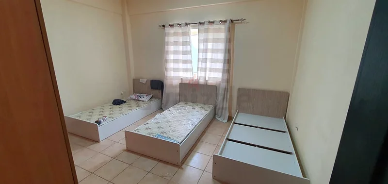 مساحة سرير للعنوان التنفيذي64055936241281114