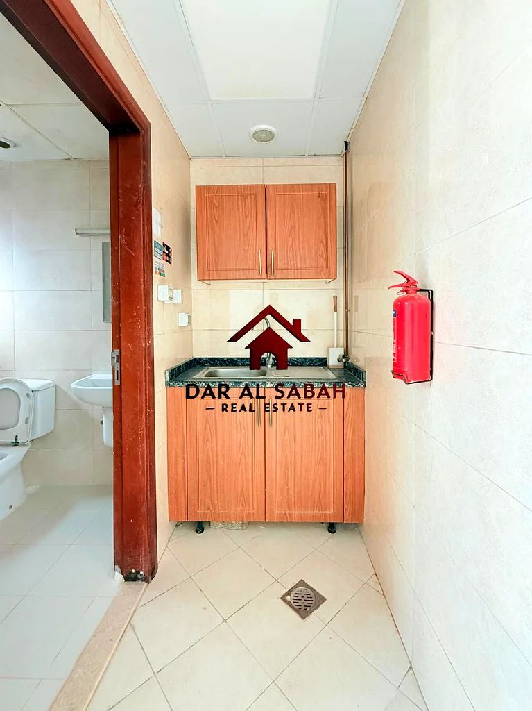 Luxurious Apartment || Well Maintained || Easy Payment plane || On Road Building64187895323265113