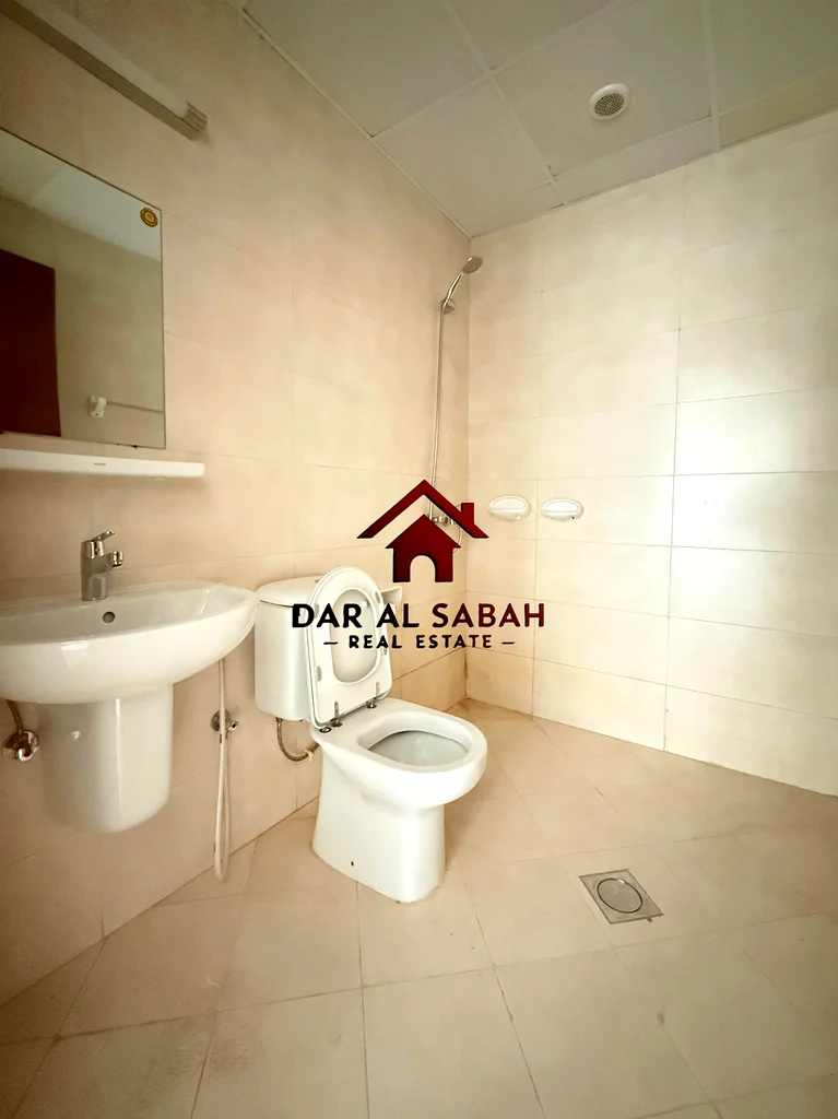 Luxurious Apartment || Well Maintained || Easy Payment plane || On Road Building64187895323265114