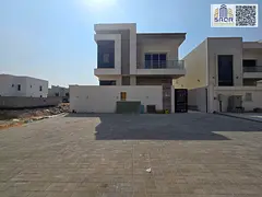 Including water, electricity and air conditioning / two floors and 5 rooms / on a main street
