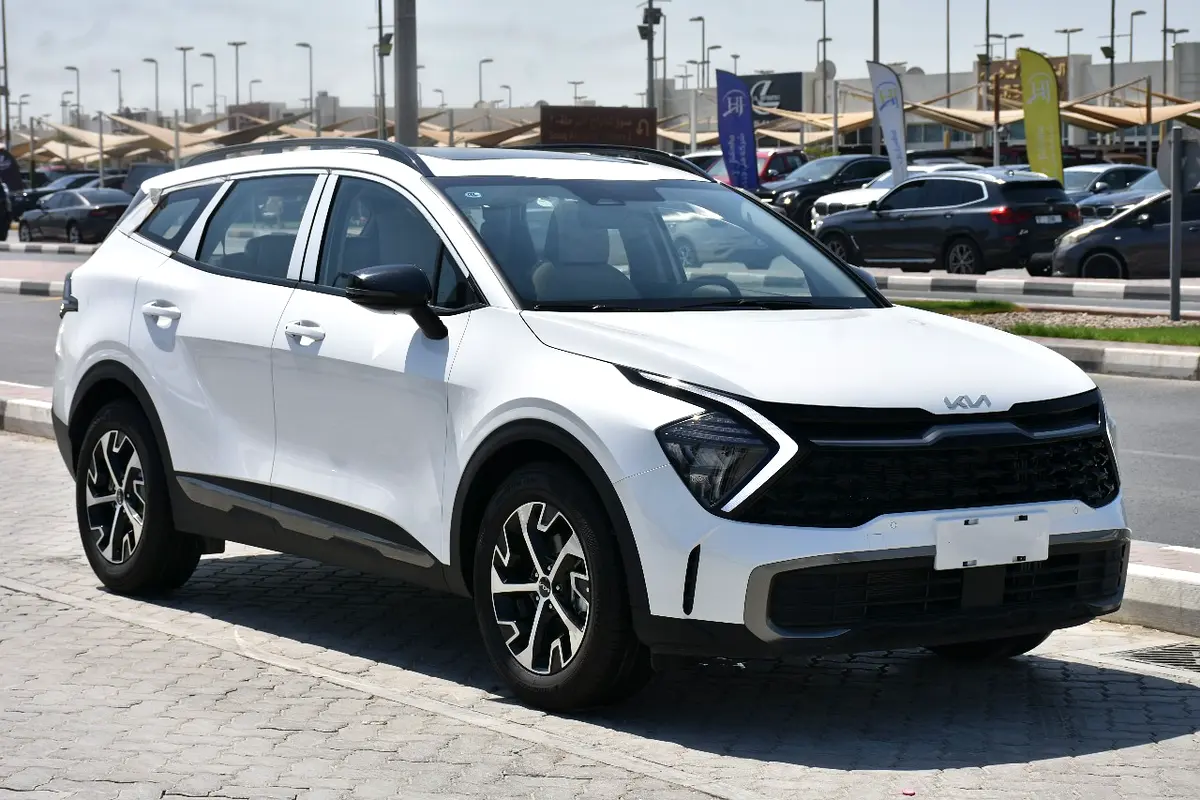 Kia Sportage 2024 — photo 1 of 13