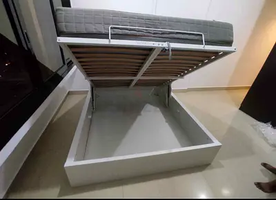 ‎Ikea queen size hydraulic bed with Ikea mattress  ‎