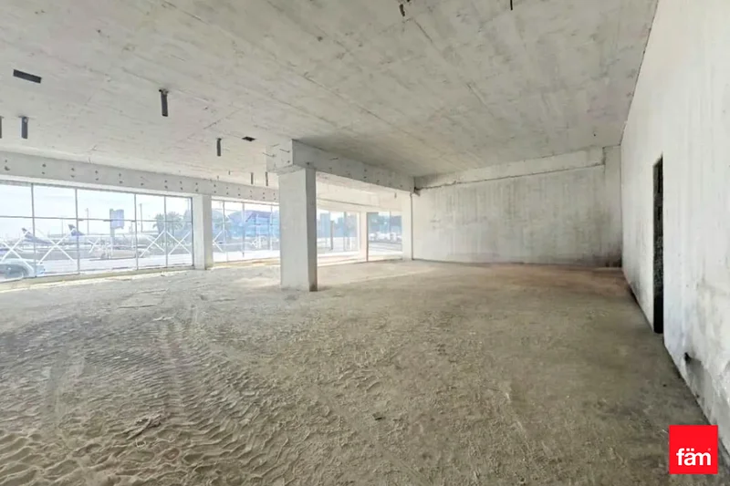 Showroom for Rent | 1 Minute from Metro!!64067903032323111