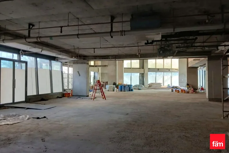 Showroom for Rent | 1 Minute from Metro!!64067903032323114