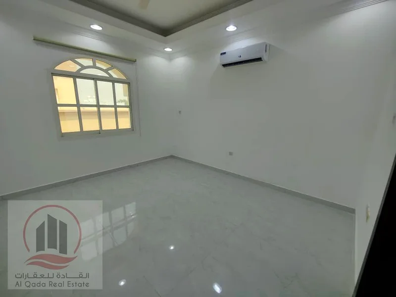 فيلا فسيحة بسبعة حمامات في فيلات الروضة 364073229109121111