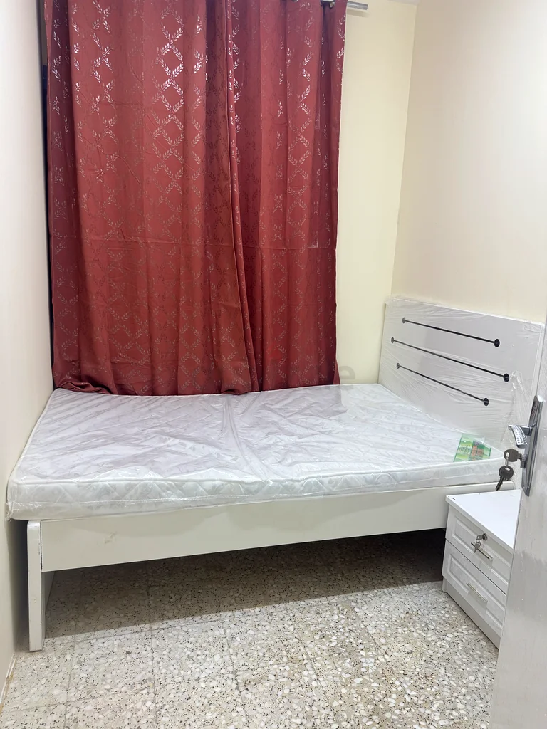 غرفة بأسعار معقولة للأزواج64048535144067110
