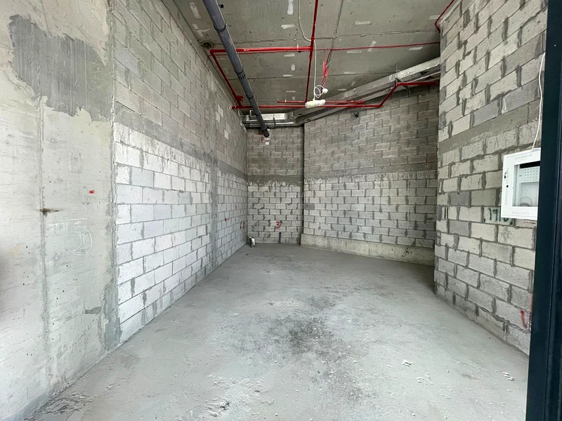 PRIME AREA | CHILLER FREE | LOW PRICE | SPACIOUS64065040540162110