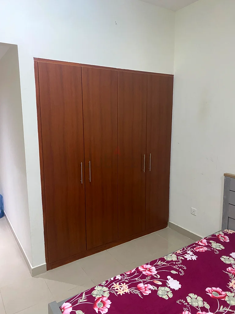 Master Bedroom with attached washroom( not sharing ) available in a 2 BHK in Al Khail Gate phase 264055712074499114