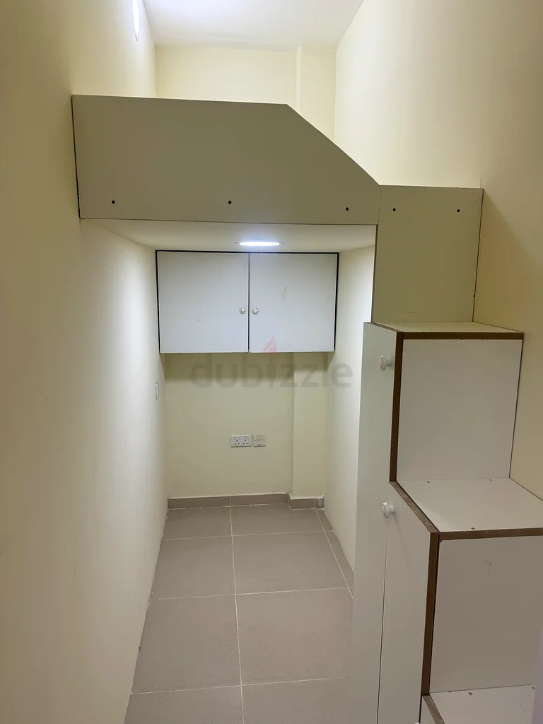 Parition Room || Prime Location || JVC64048534905730110