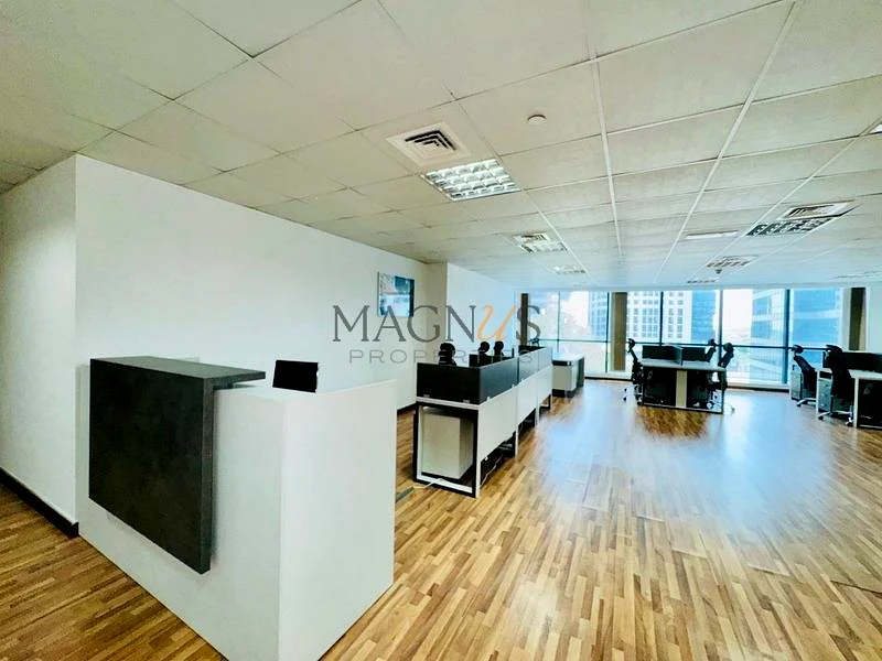 FULLY FURNISHED | OPEN LAYOUT | CLOSE TO METRO64072344360834113