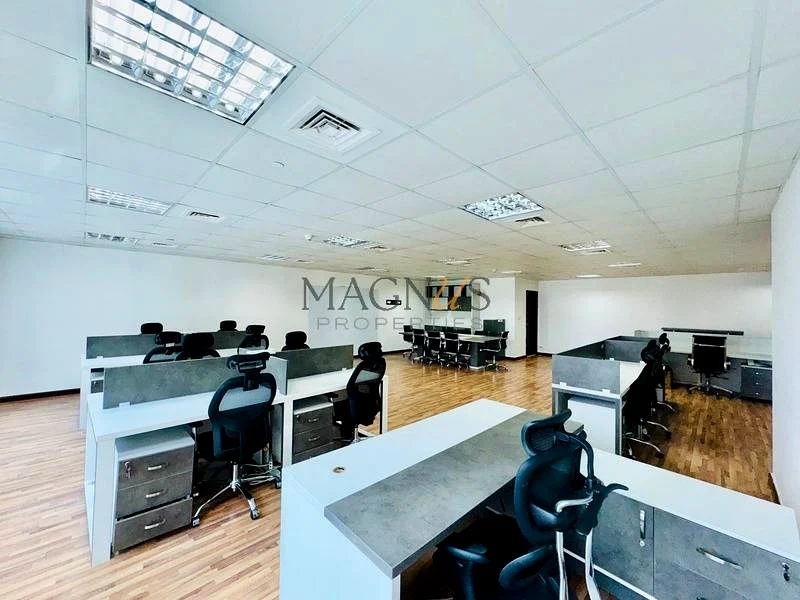 FULLY FURNISHED | OPEN LAYOUT | CLOSE TO METRO64072344360834112