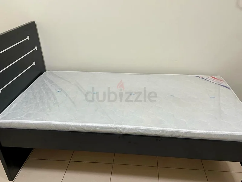 مساحة سرير متاحة للخريجين بالقرب من محطة مترو ADCB على بعد دقيقة واحدة سيرًا على الأقدام64048080817666112