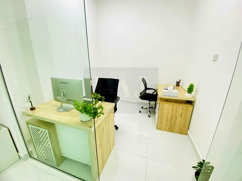 Spacious office  | no Commission | near to Metro Station64064357935107111