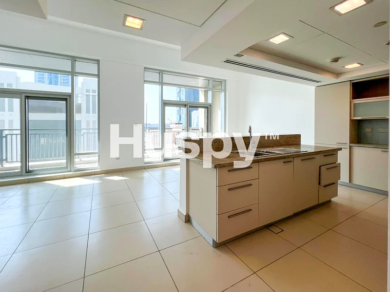 12 شيك | طابق منخفض | شاغر64210278493698112