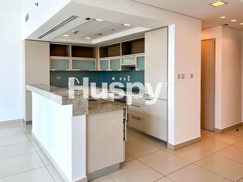 12 شيك | طابق منخفض | شاغر64210278493698111