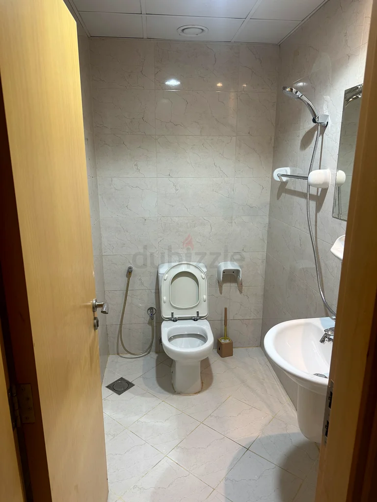 Parition Room || Prime Location || JVC64048534905730114