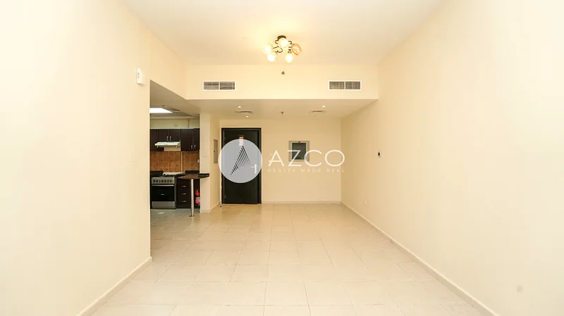 1bhk Open View | Prime Location | Near to Mall64177727939715112