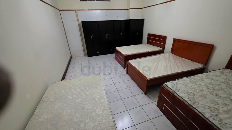 Bed for 4 ladies room available with separate washroom in Mankhool Sigma Residency64057032898051112