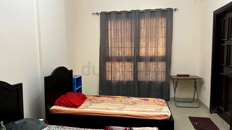 البحث عن بكالوريوس تنفيذي (ذكور) لتقاسم غرفة نوم رئيسية مفروشة بالكامل - منخول64049166861442114