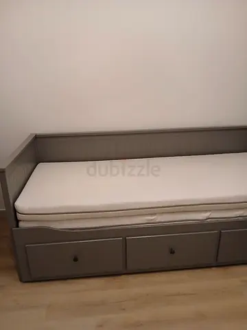 Ikea hemnes gray day bed and mattress