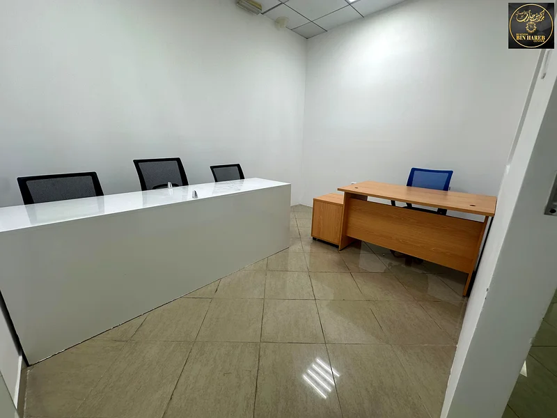 مكتب مفروش بالكامل - إنترنت وكهرباء مجانيان64072889983235114