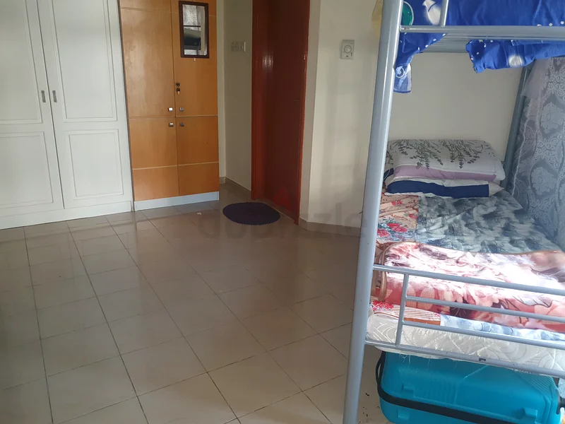 مساحة سرير متاحة للعزاب بالقرب من مترو ADCB64056814610050110