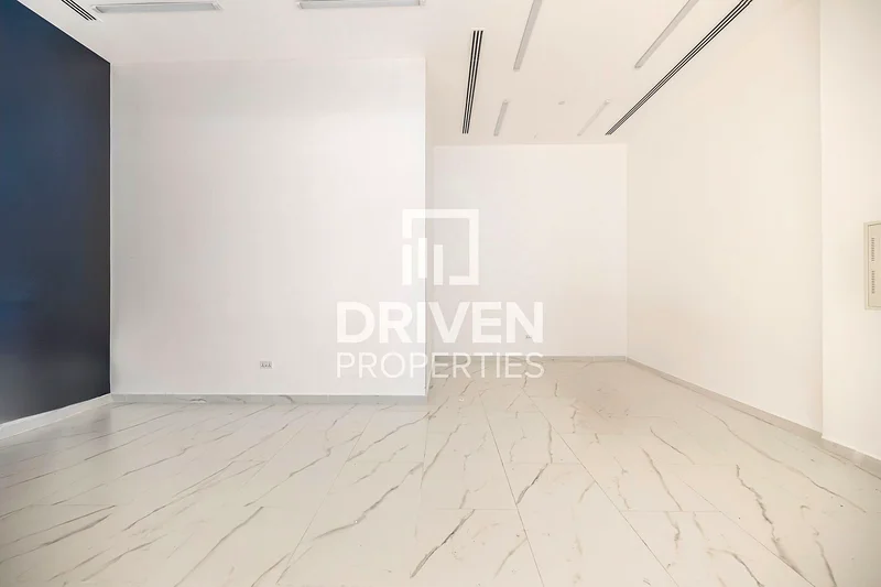 Retail Shop | More Options | Ready to move in64062481414915111