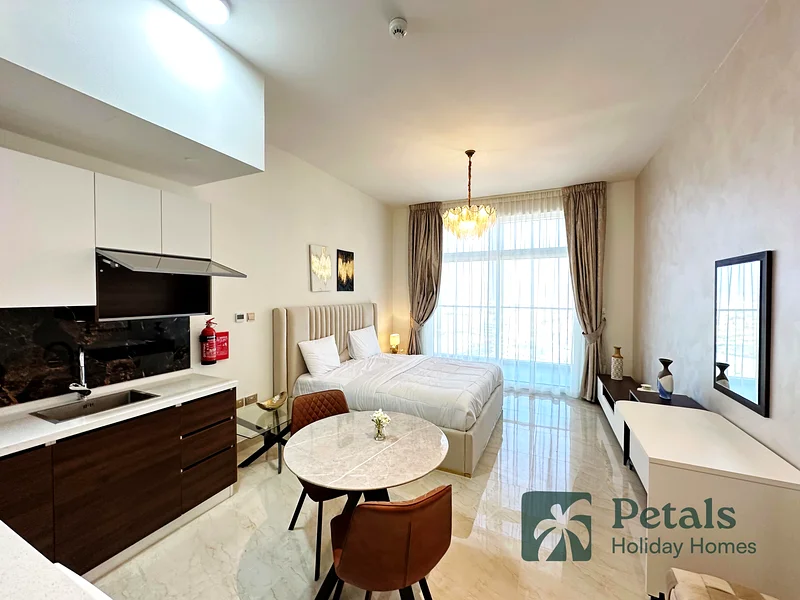 "Gem of a Getaway: Short-Term Stays at Jewelz by Danube, Arjan!" 💎64050576061571110