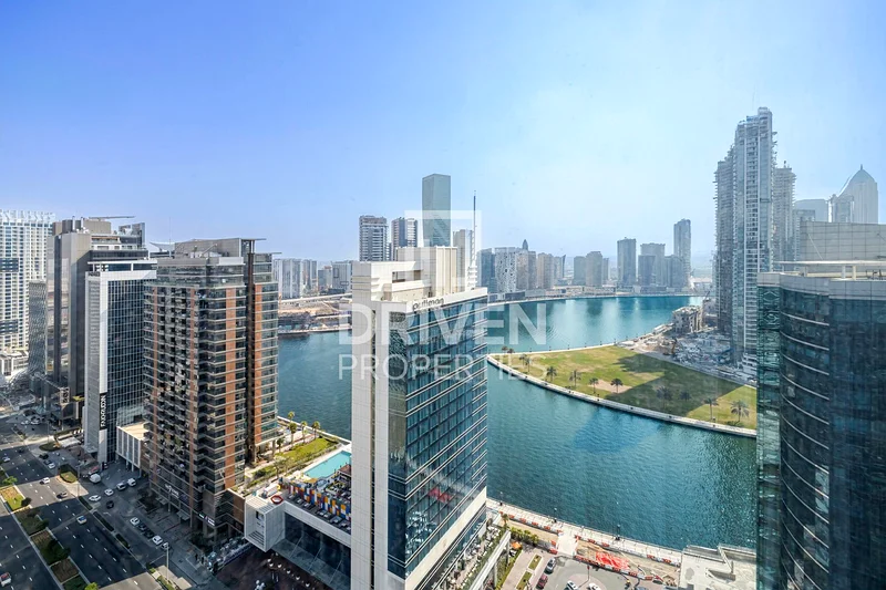 Spacious Office with Canal view | Prime Location64069966936707110