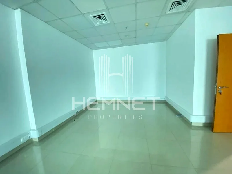 Top-Tier Office Location | Ready to use64069304989827111