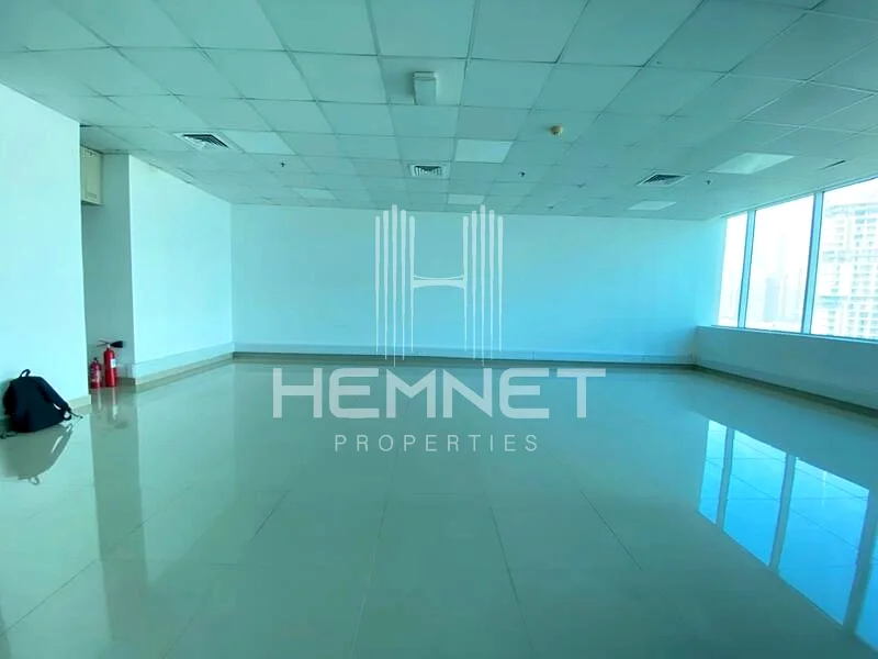 Top-Tier Office Location | Ready to use64069304989827114