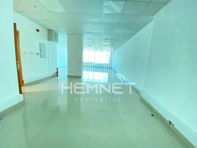 Top-Tier Office Location | Ready to use64069304989827112